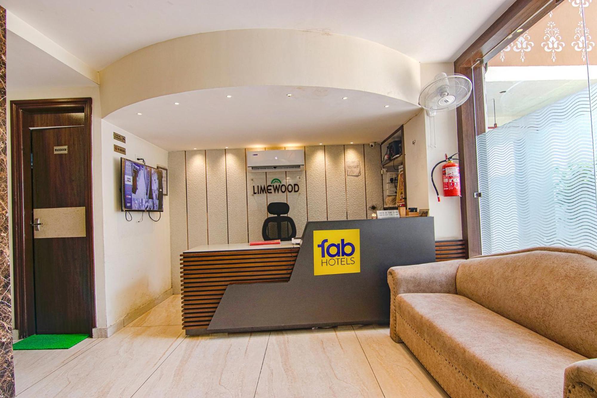OYO 81174 Hotel Lime Wood Mohali Exterior foto